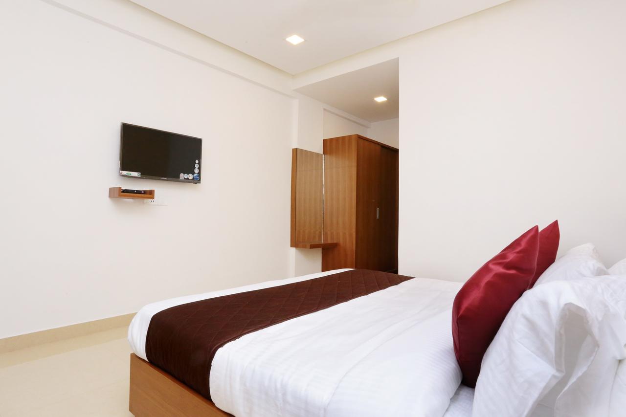 Hotel Ayodhya Residency Kozhikode Ngoại thất bức ảnh